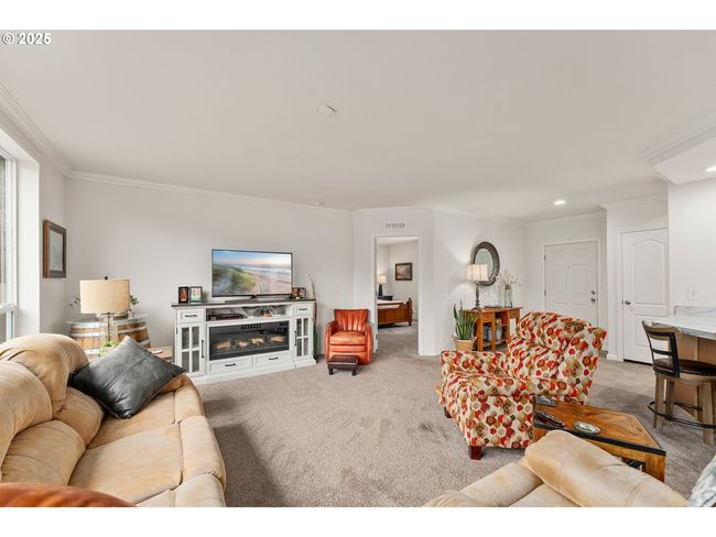 100 Crater Rd, House other with 3 bedrooms, 2 bathrooms and null parking in Camas Valley OR | Image 6