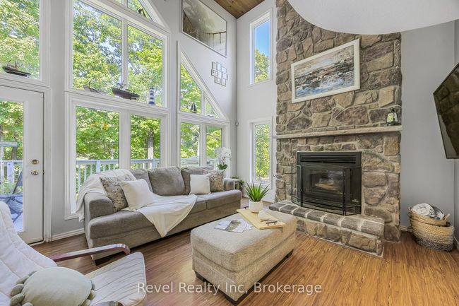 10 Musquake Crt, House other with 5 bedrooms, 4 bathrooms and 4 parking in Tiny ON | Image 6