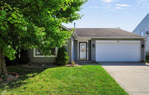 8233 Crackling Ln, Indianapolis, IN, 46259-7754 | Card Image
