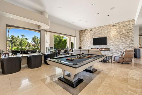 334 Crest Lake Dr, Palm Desert, CA, 92211-1704 | Card Image