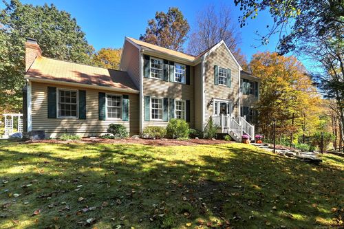 174 Weekeepeemee Rd, Woodbury, CT, 06798-1638 | Card Image