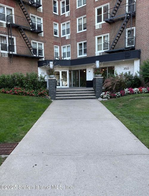 3-j-350 Richmond Ter, Staten Island, NY, 10301-1501 | Card Image