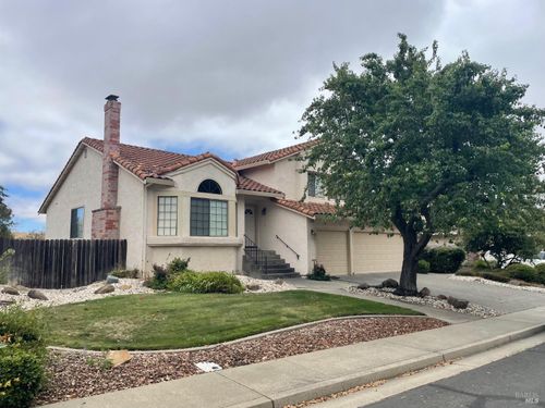 2761 Wailea Circle, Fairfield, CA, 94534 | Card Image