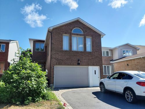 16 Inwood Dr, Kanata, ON, K2M1Z5 | Card Image