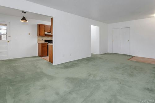 n-10 N James Street, Peekskill, NY, 10566 | Card Image