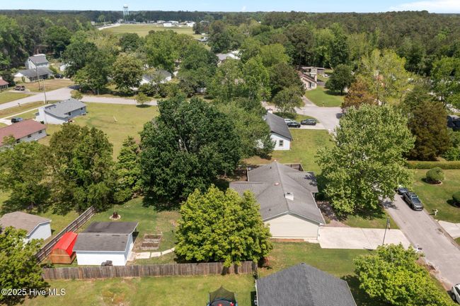 602 Wolverine Pl, House other with 3 bedrooms, 2 bathrooms and 1 parking in Jacksonville NC | Image 54