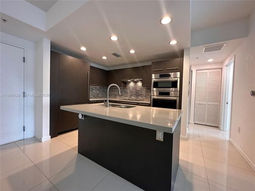 apt-419-7751 Nw 107th Ave, Doral, FL, 33178-4054 | Card Image
