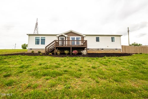 616 Towers Dr, Dandridge, TN, 37725-1805 | Card Image