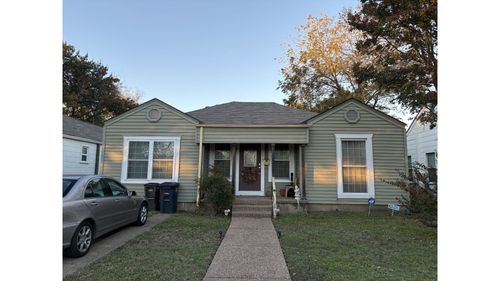 3908 Calmont Ave, Fort Worth, TX, 76107-4447 | Card Image