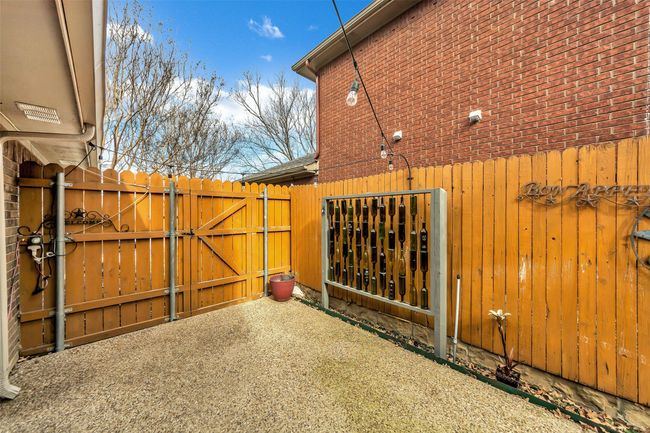 View of gate | Image 25