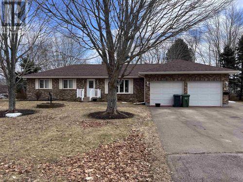 49 Pine Drive, Summerside, PE, C1N3Y3 | Card Image