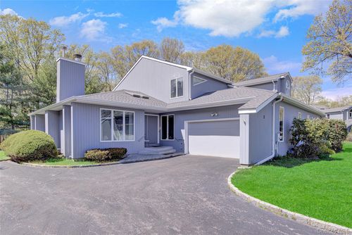 12 Wood Path Dr, Northport, NY, 11768-3519 | Card Image
