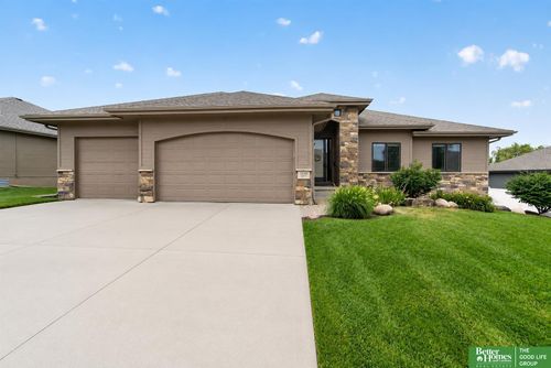12068 S 79th St, Papillion, NE, 68046-5623 | Card Image