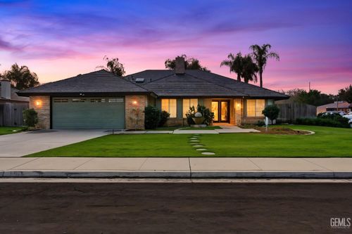 14113 Wellington Ct, Bakersfield, CA, 93314-8993 | Card Image