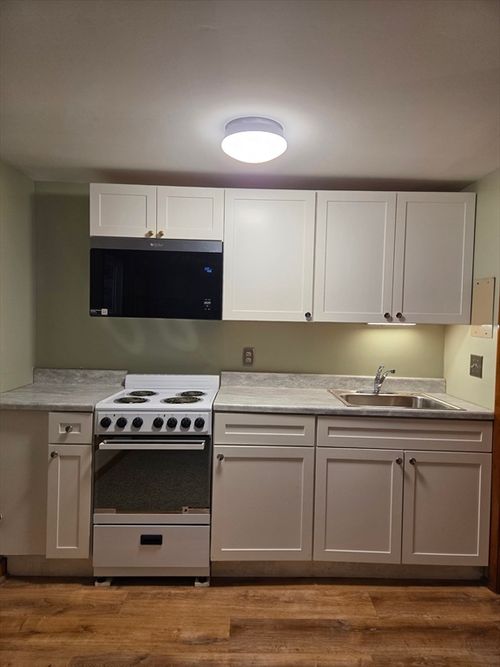 apt-14-310 Chace St, Clinton, MA, 01510-2839 | Card Image
