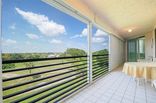 507-7100 Radice Ct, Lauderhill, FL, 33319-4282 | Card Image