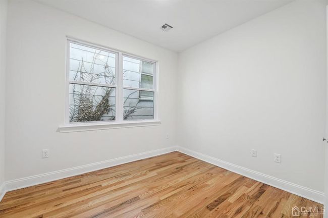2 - 38 Blum Street, Condo with 3 bedrooms, 2 bathrooms and null parking in Newark NJ | Image 11