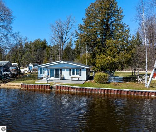 5445 W Beal City Rd, Weidman, MI, 48893-8773 | Card Image