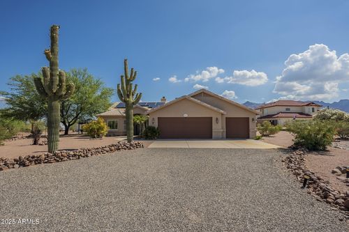 5742 E 20th Ave, Apache Junction, AZ, 85119-9334 | Card Image