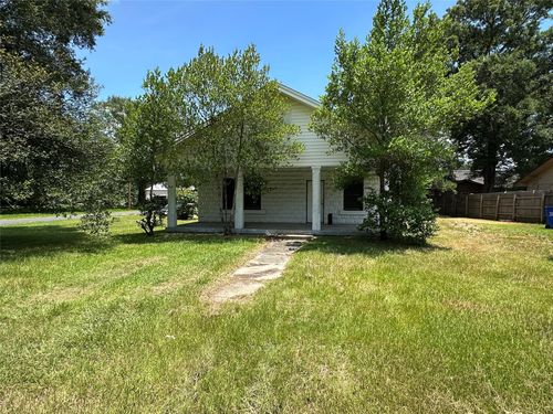 305 S 3rd St, Silsbee, TX, 77656-4911 | Card Image