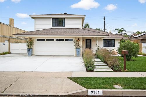 9101 Aloha Dr, Huntington Beach, CA, 92646-7865 | Card Image