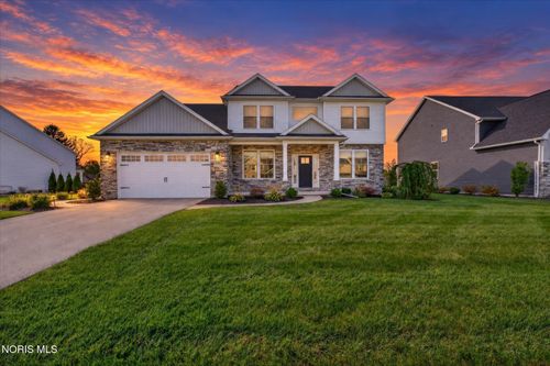 4956 Buckeye Dr, Maumee, OH, 43537-8924 | Card Image