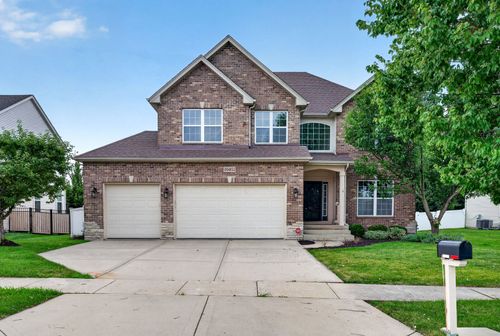 16055 S Selfridge Cir, Plainfield, IL, 60586-7245 | Card Image