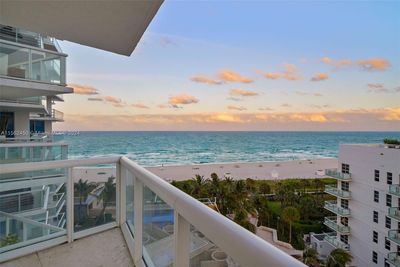 901 - 3801 Collins Ave, Condo with 3 bedrooms, 3 bathrooms and null parking in Miami Beach FL | Image 3