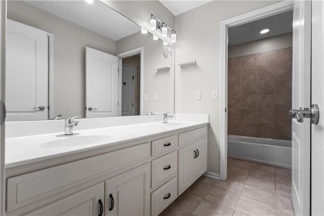 10505 River Hills Dr, House other with 4 bedrooms, 4 bathrooms and null parking in Parkville MO | Image 31