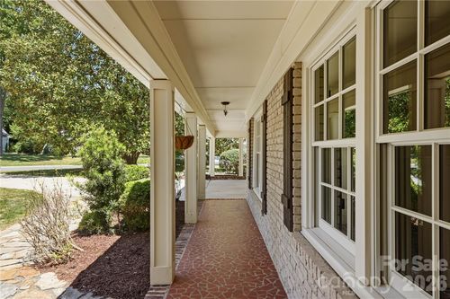 6014 Glenridge Rd, Charlotte, NC, 28211-4679 | Card Image