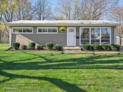 30360 N East End Avenue, House other with 4 bedrooms, 1 bathrooms and 2 parking in Libertyville IL | Image 1