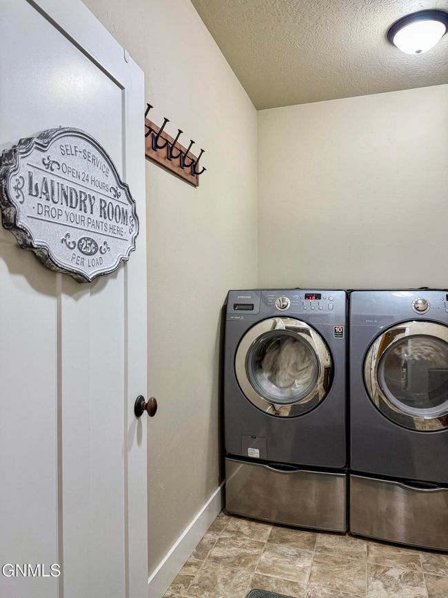 512 70 Th St E, House other with 3 bedrooms, 2 bathrooms and null parking in Williston ND | Image 16