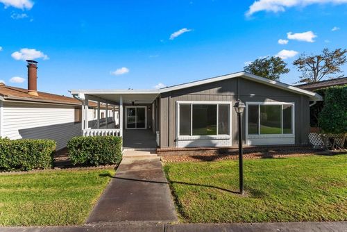 spc-299-9255 N Magnolia Ave, Santee, CA, 92071-3168 | Card Image