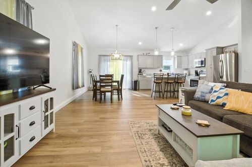 3 Ivy Circle, Limerick, ME, 04048 | Card Image