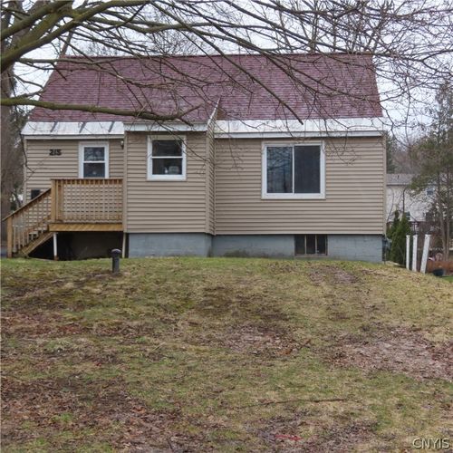 215 Mackay Avenue, Camillus, NY, 13219 | Card Image