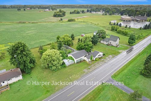 10122 E Newburg Rd, Durand, MI, 48429-1728 | Card Image