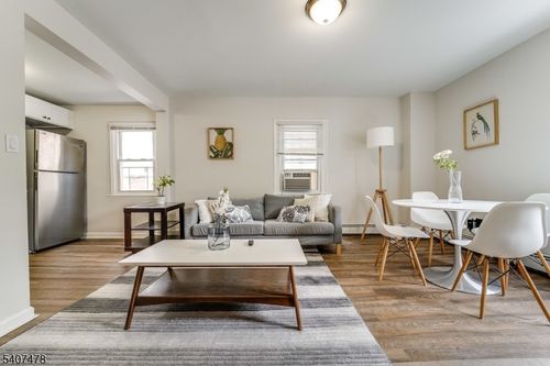 20b-18 Jersey St, Bloomfield, NJ, 07003-2619 | Card Image