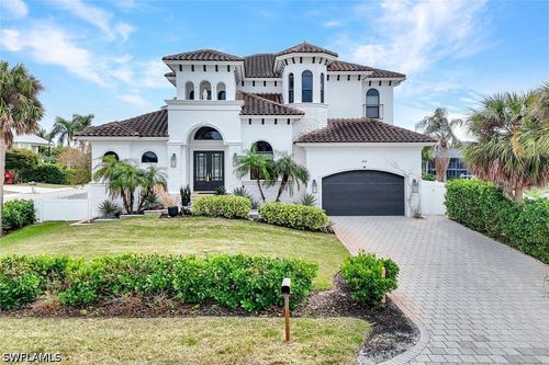 494 Seagull Ave, NAPLES, FL, 34108-2150 | Card Image
