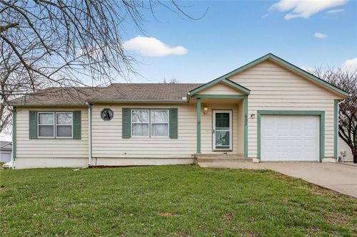 632 N Mulberry St, Gardner, KS, 66030-1909 | Card Image