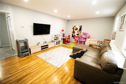 apt-a15-1690 Grand Ave, North Baldwin, NY, 11510-1889 | Card Image