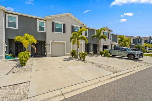 8652 Milestone Dr, Sarasota, FL, 34238-3901 | Card Image