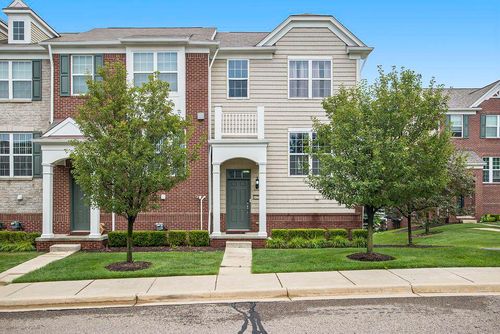 44567 Gwinnett Loop, Novi, MI, 48377-2579 | Card Image