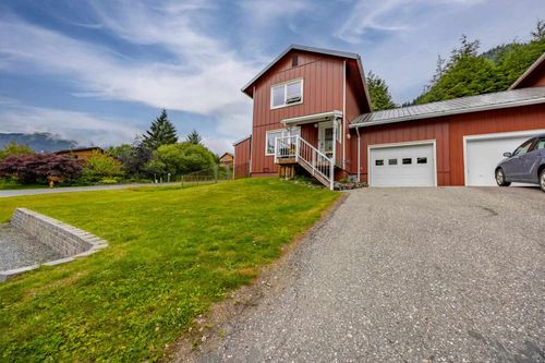 4410 Abby Way, Juneau, AK, 99801-9554 | Card Image