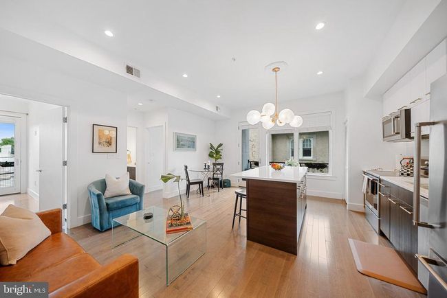 APT-6 - 1767 Lanier Pl Nw, Condo with 2 bedrooms, 2 bathrooms and null parking in WASHINGTON DC | Image 4