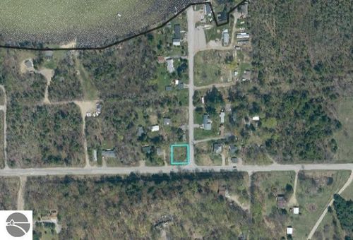 6669 E Fouch Road, Traverse City, MI, 49684 | Card Image