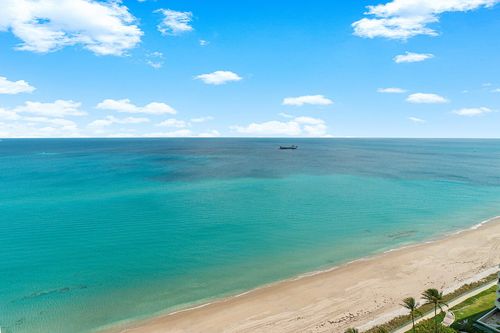 19d-5080 N Ocean Dr, Riviera Beach, FL, 33404-2646 | Card Image