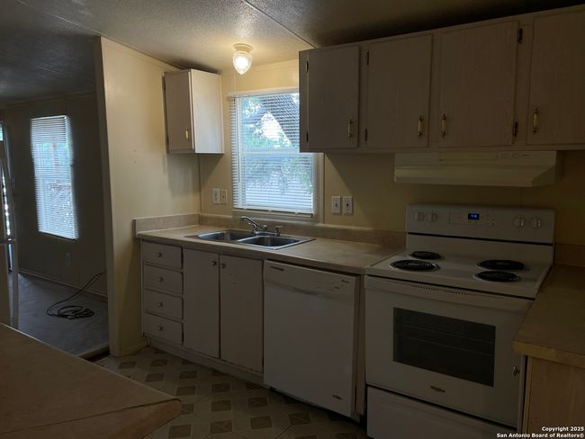 LOT-10 - 8117 Silverwings, House other with 3 bedrooms, 2 bathrooms and null parking in Spring Branch TX | Image 16