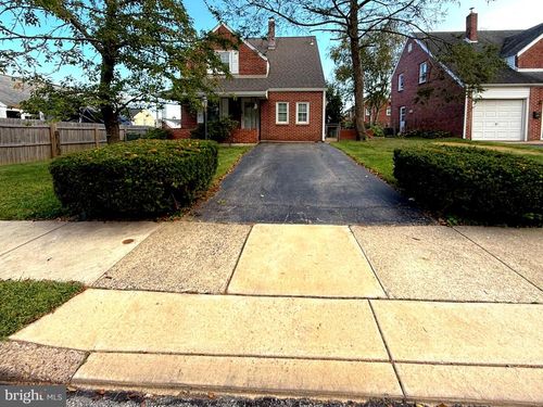 1106 Belmont Ave, SECANE, PA, 19018-2711 | Card Image