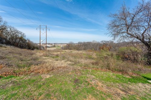 2109 Lakehill Ct, Arlington, TX, 76012-5613 | Card Image