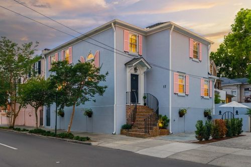 17 Ashley Ave, Charleston, SC, 29401-1804 | Card Image
